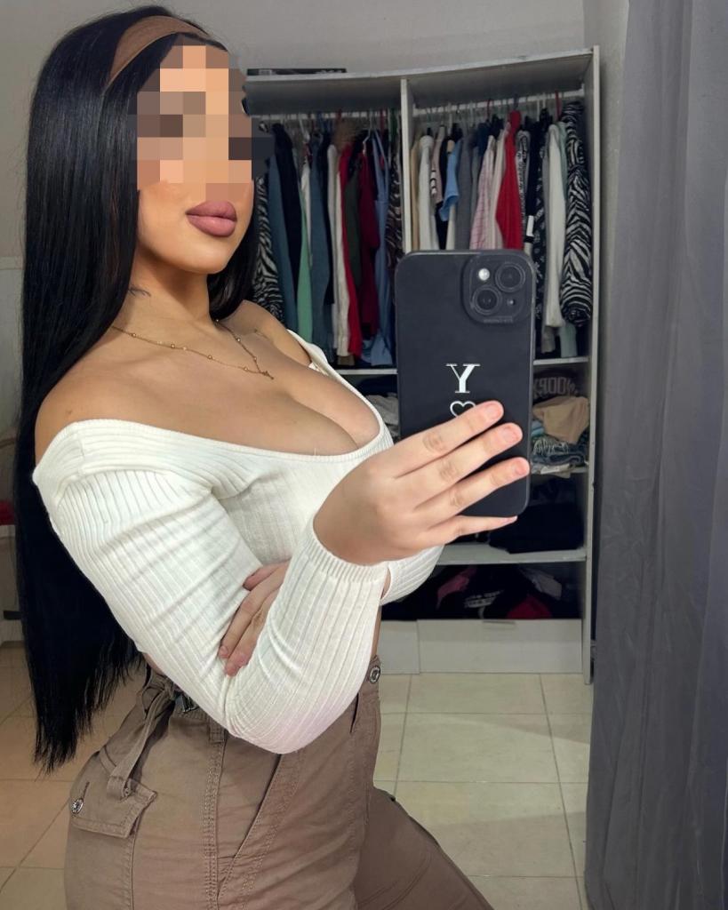 603032582: Chica busca chico en Cádiz