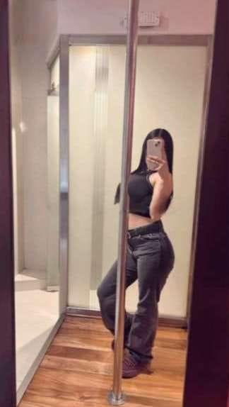 Chica busca chico en Cádiz: 