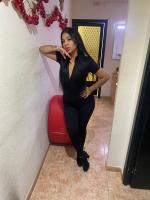 663858116: Chica busca chico en Barcelona
