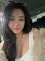 631643981: Chica busca chico en Barcelona