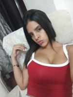 667594462: Chica busca chico en Sevilla