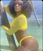 623549957: Chica busca chico en Barcelona