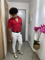 603643710: Chico busca chica en Barcelona