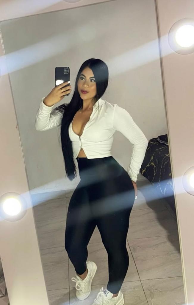 614608524: Chica busca chico en Navarra