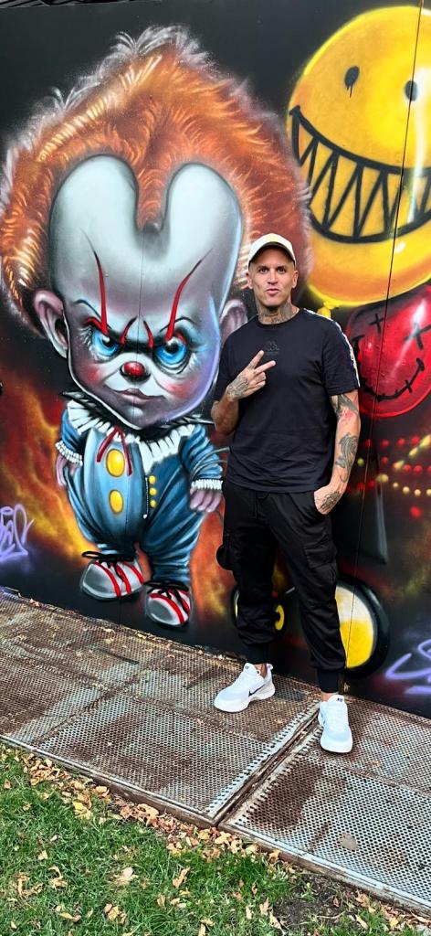 Chico busca chica en Madrid: 