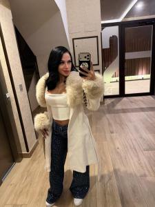 685358921: Chica busca chico en Zaragoza