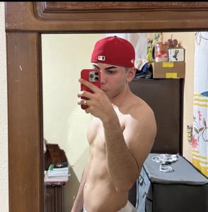 635923732: Chico busca chica en Málaga