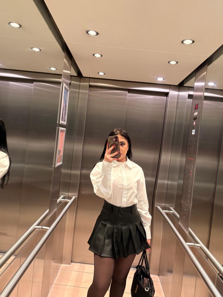 Chica busca chico en Málaga: Chica busca chico