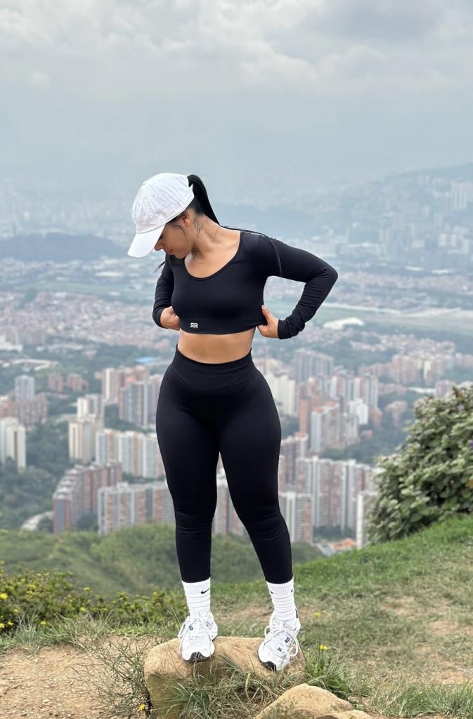 Chica busca chico en Tenerife: 