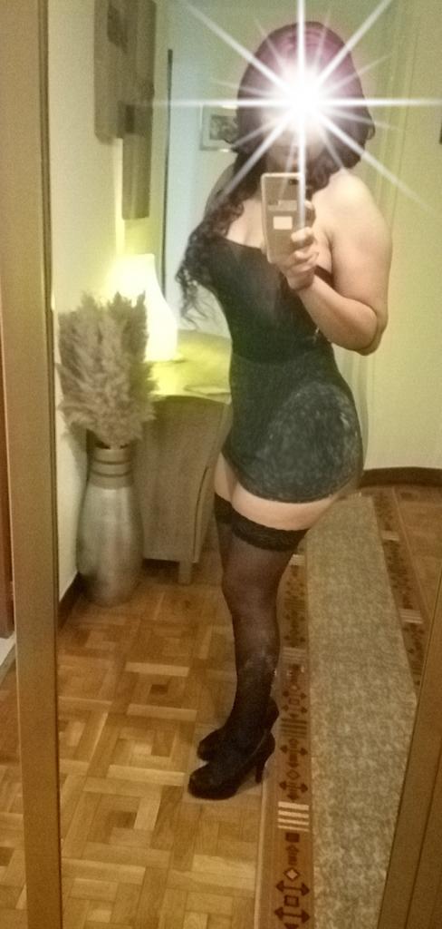 662960025: Chica busca chico en Cantabria