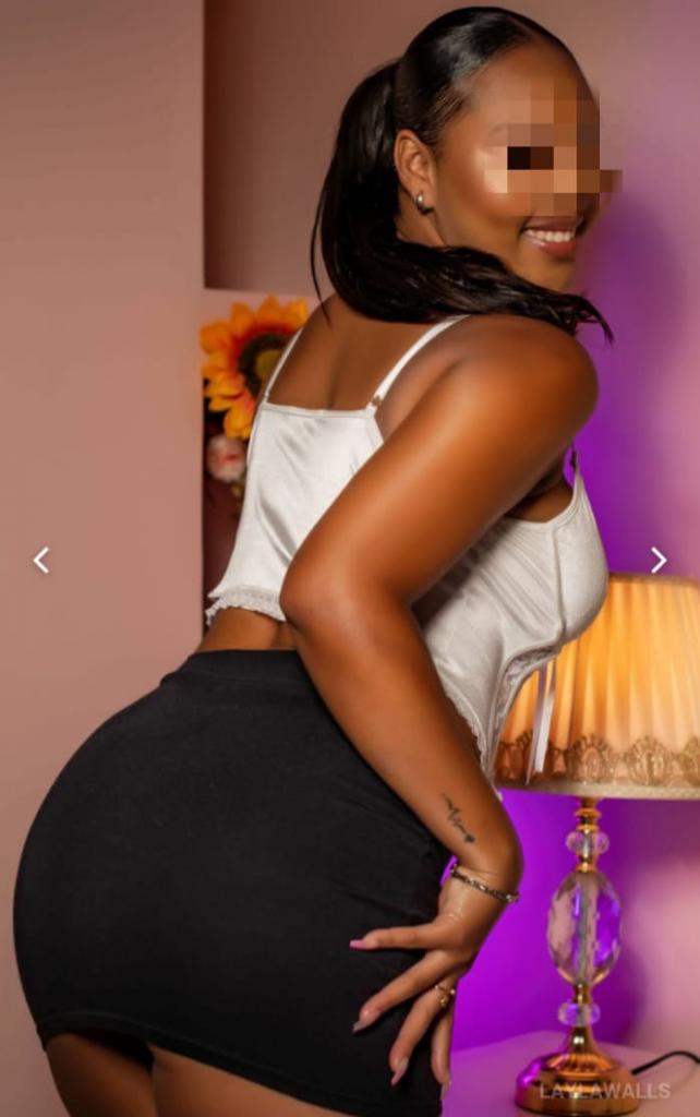 631706611: Chica busca chico en Tarragona