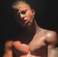 672808766: Chico busca chica en Valencia