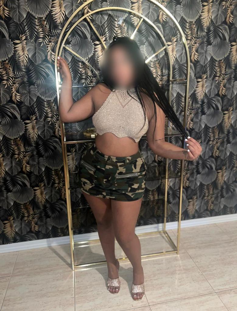 632863560: Chica busca chico en Madrid