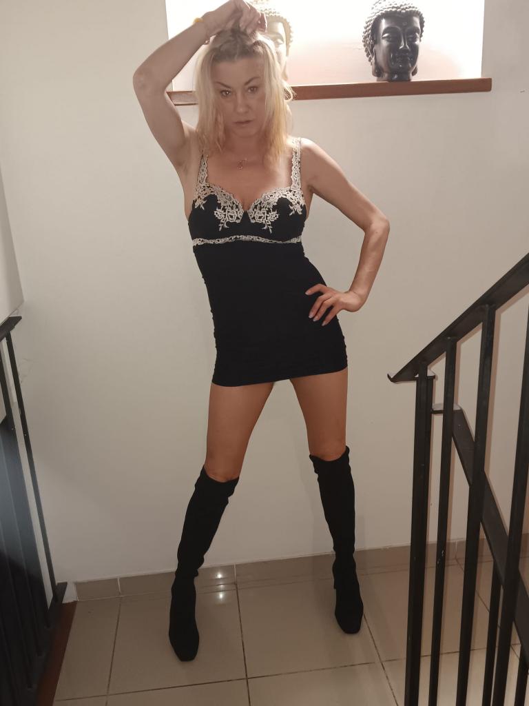 Chica busca chico en Gerona: 