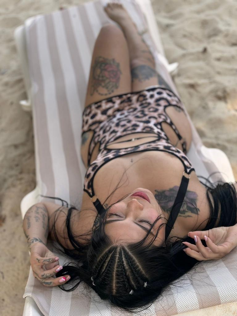 Chica busca chico en Almería: 