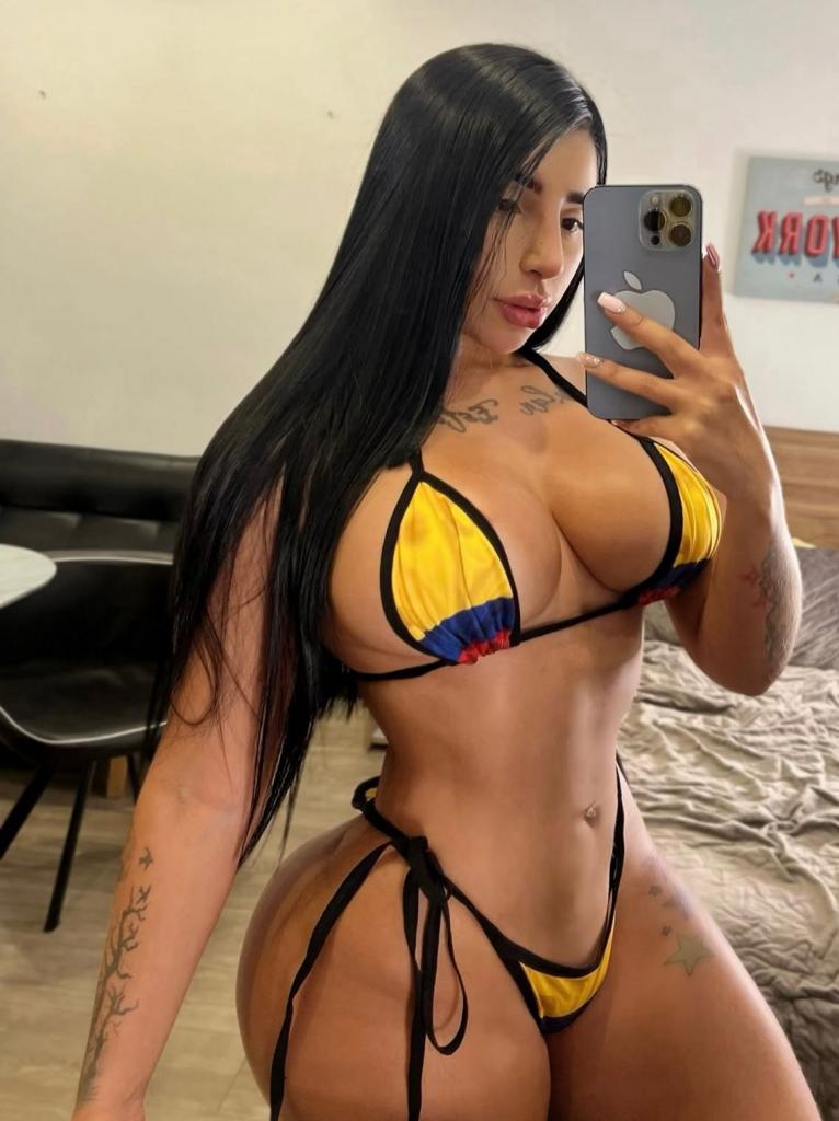 Chica busca chico en Almería: 