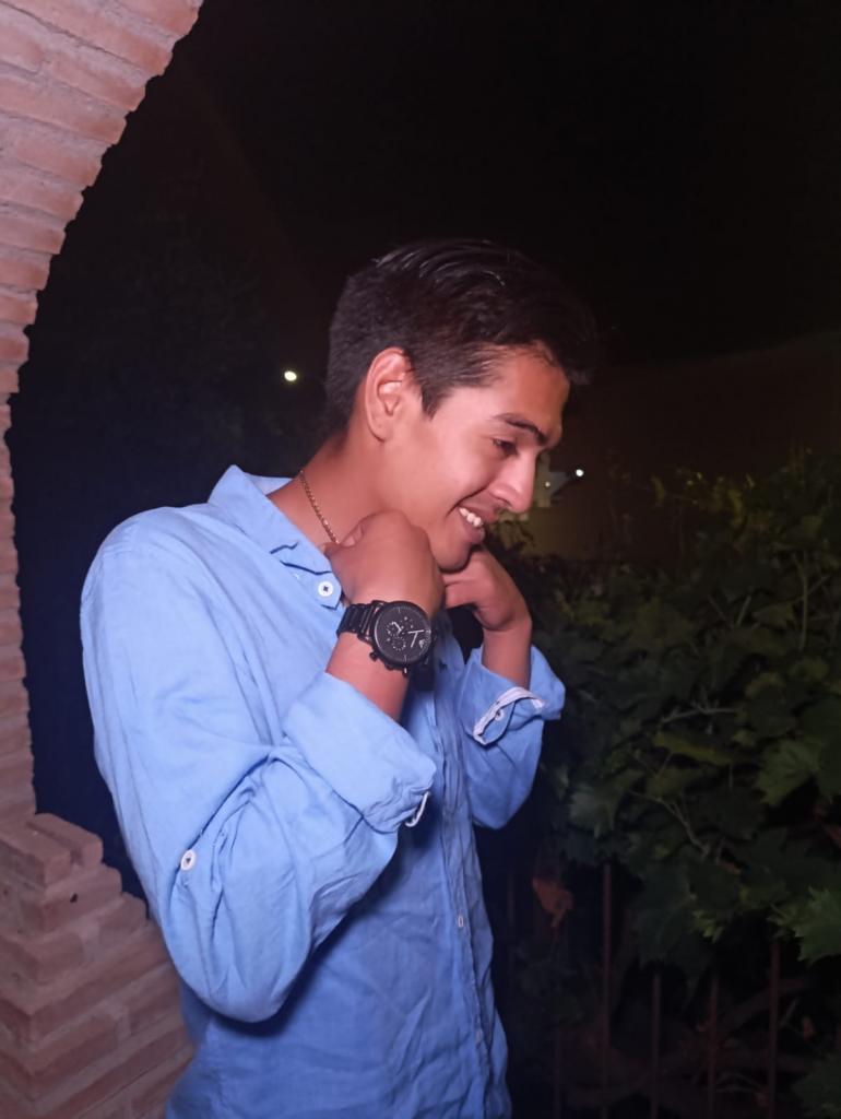 643660497: Chico busca chica en Barcelona