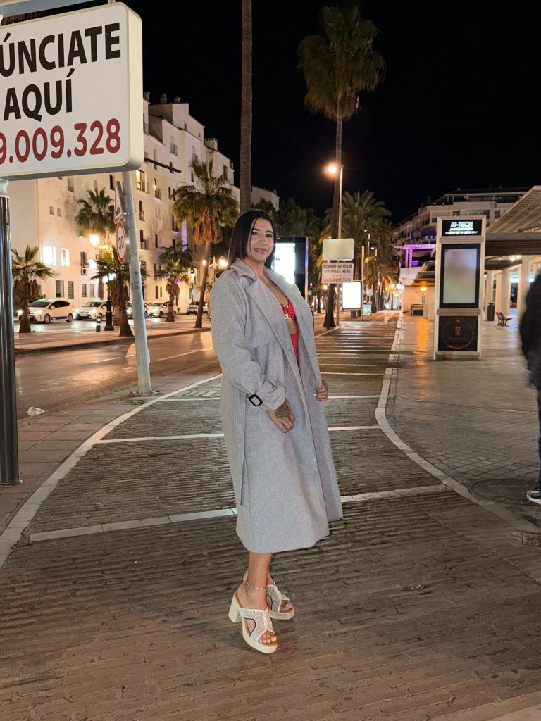 612436547: Chica busca chico en Málaga