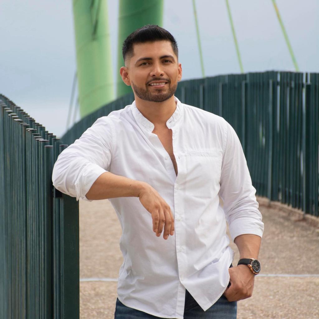 672591047: Chico busca chica en Madrid