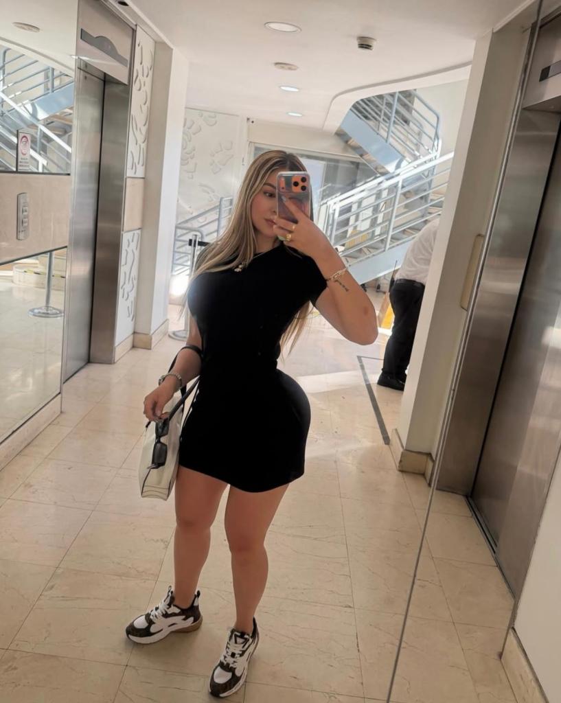 Chica busca chico en Cádiz: 