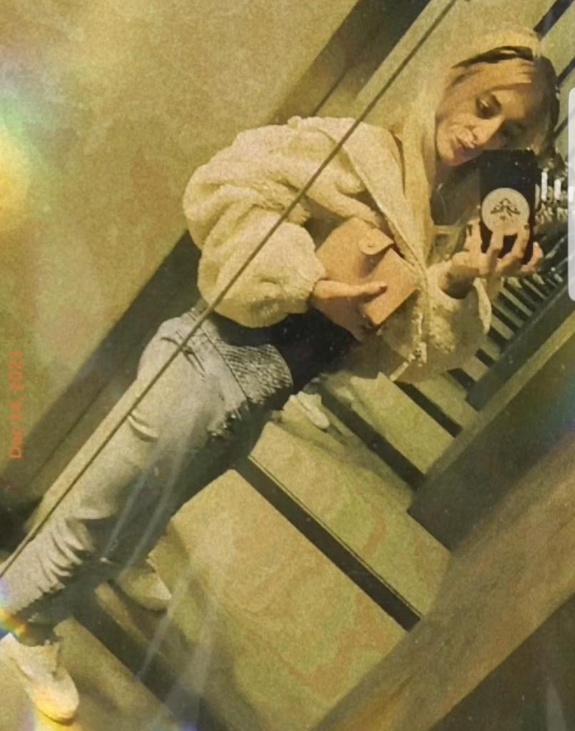 Chica busca chico en Almería: 