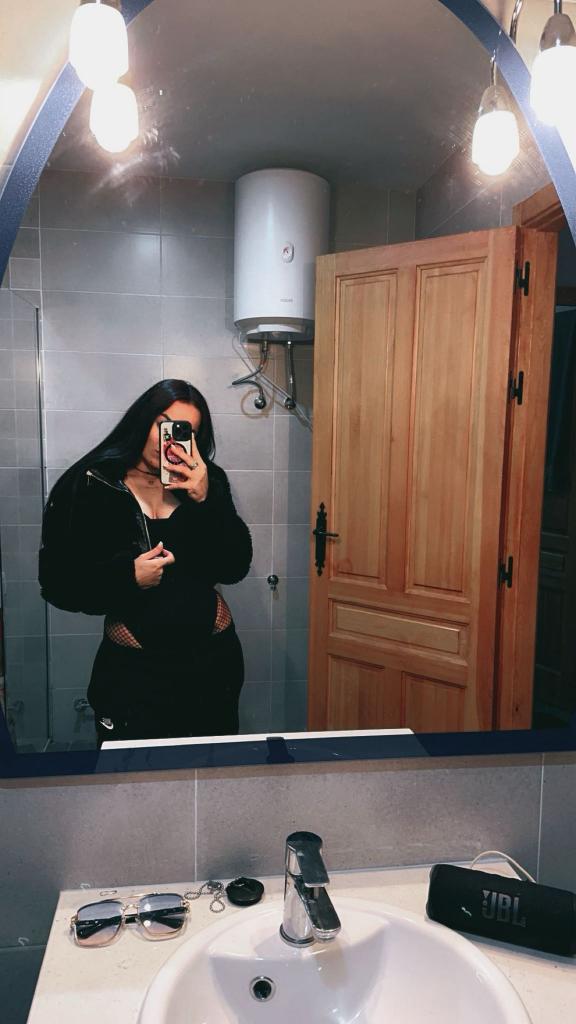 Chica busca chico en Huesca: 