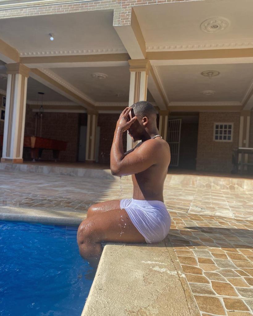 688630185: Chico busca chica en Zaragoza