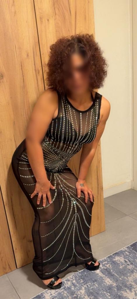 Chica busca chico en Granada: 