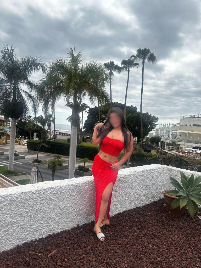 Chica busca chico en Tenerife: 