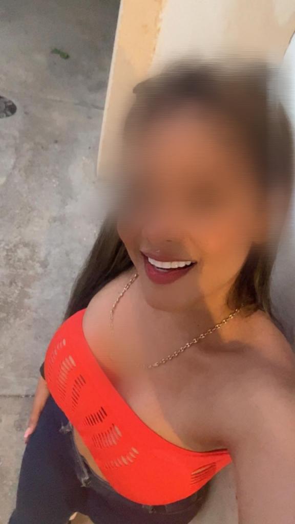 673308185: Chica busca chico en Huesca