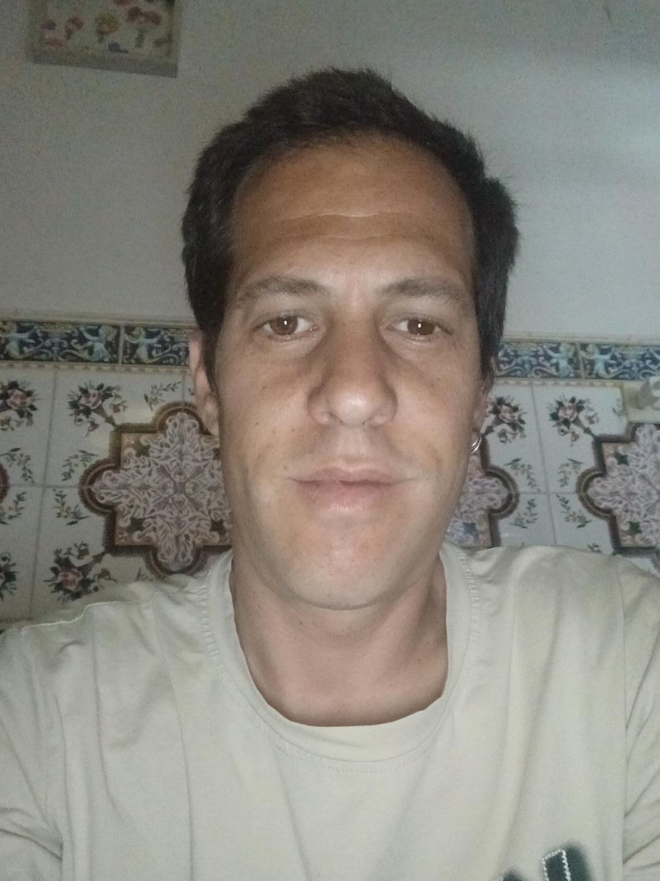 Chico busca chica en Valencia: 