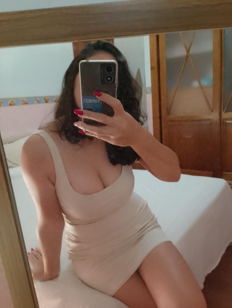 Chica busca chico en Granada: 