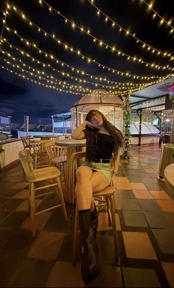 Chica busca chico en Granada: 