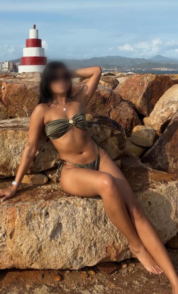 Chica busca chico en Tenerife: 