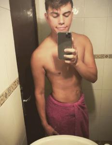 641764009: Chico busca chica en Toledo