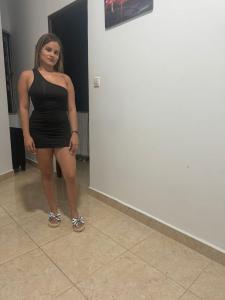 613799675: Chica busca chico en Málaga
