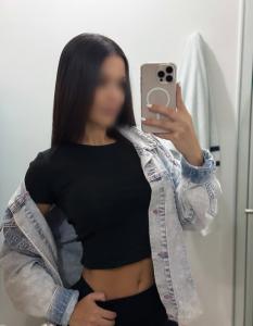 603821308: Chica busca chico en Cantabria