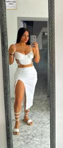 613469234: Chica busca chico en Barcelona