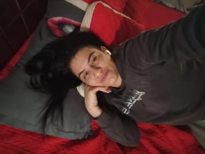 612437086: Chica busca chico en Tarragona