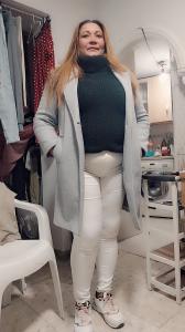 614388560: Chica busca chico en Sevilla