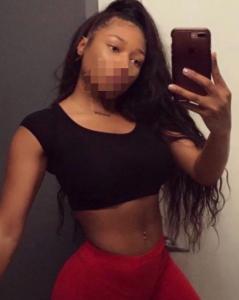 643206139: Chica busca chico en Sevilla