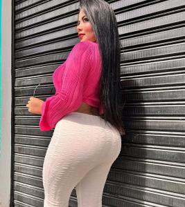 678413875: Chica busca chico en Gerona