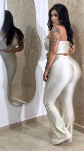 644080493: Chica busca chico en La Coruña