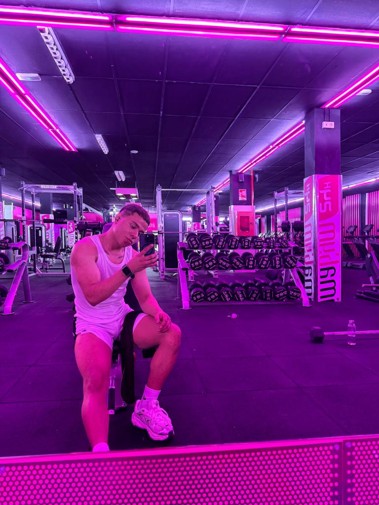 Chico busca chica en León: 