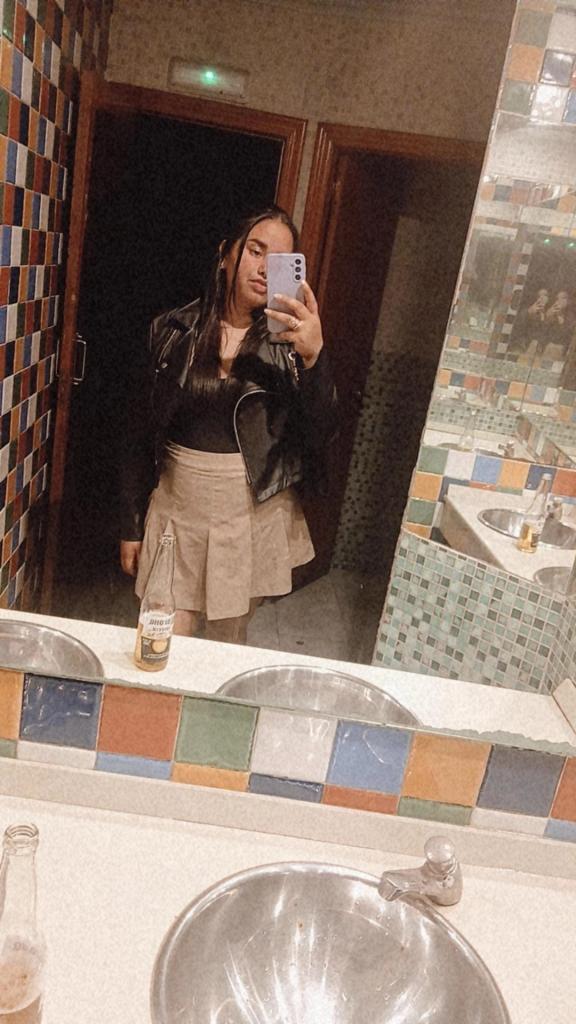 643853745: Chica busca chico en Cantabria