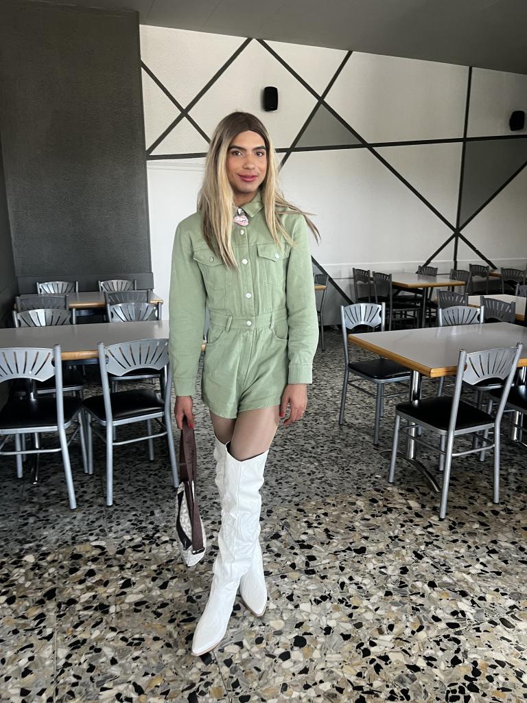 632061230: Transexual en Lérida