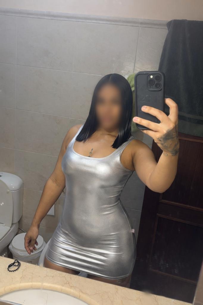 Chica busca chico en Granada: 