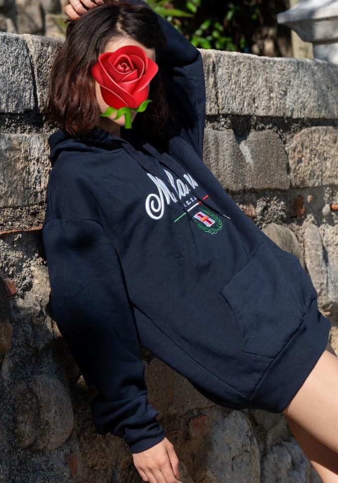 674579160: Chica busca chico en Barcelona