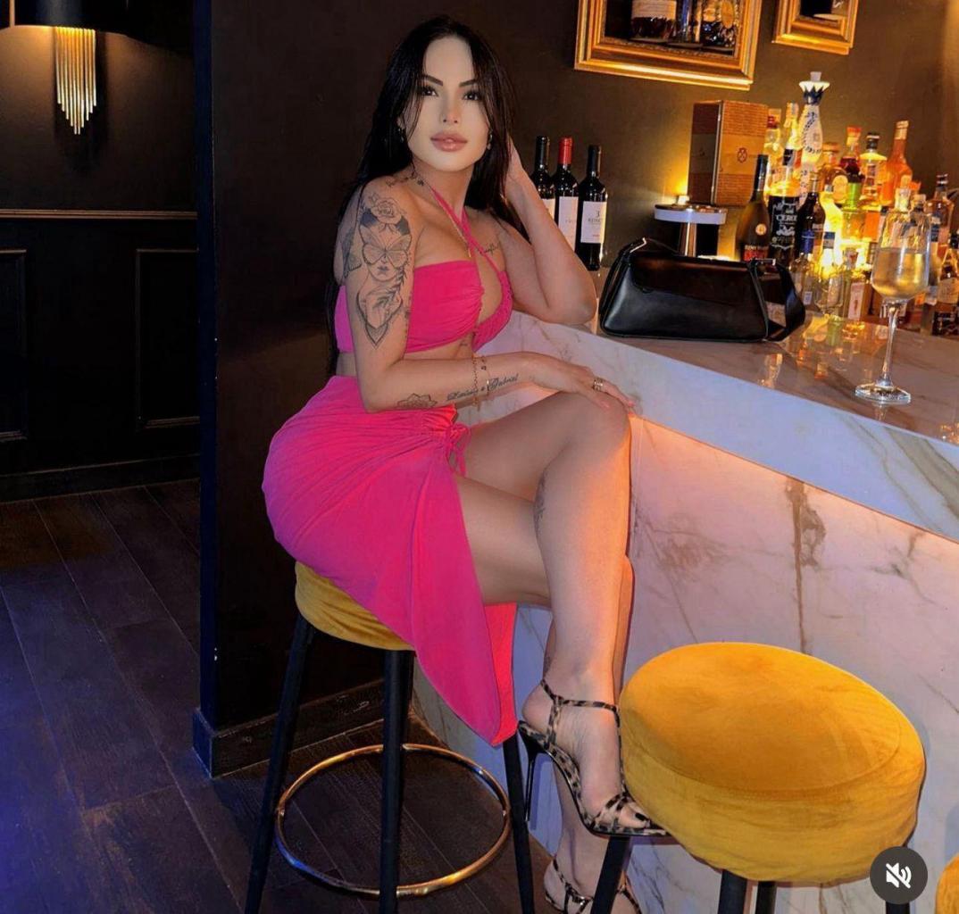 667490654: Chica busca chico en Alicante