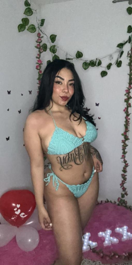 666732305: Chica busca chico en Barcelona